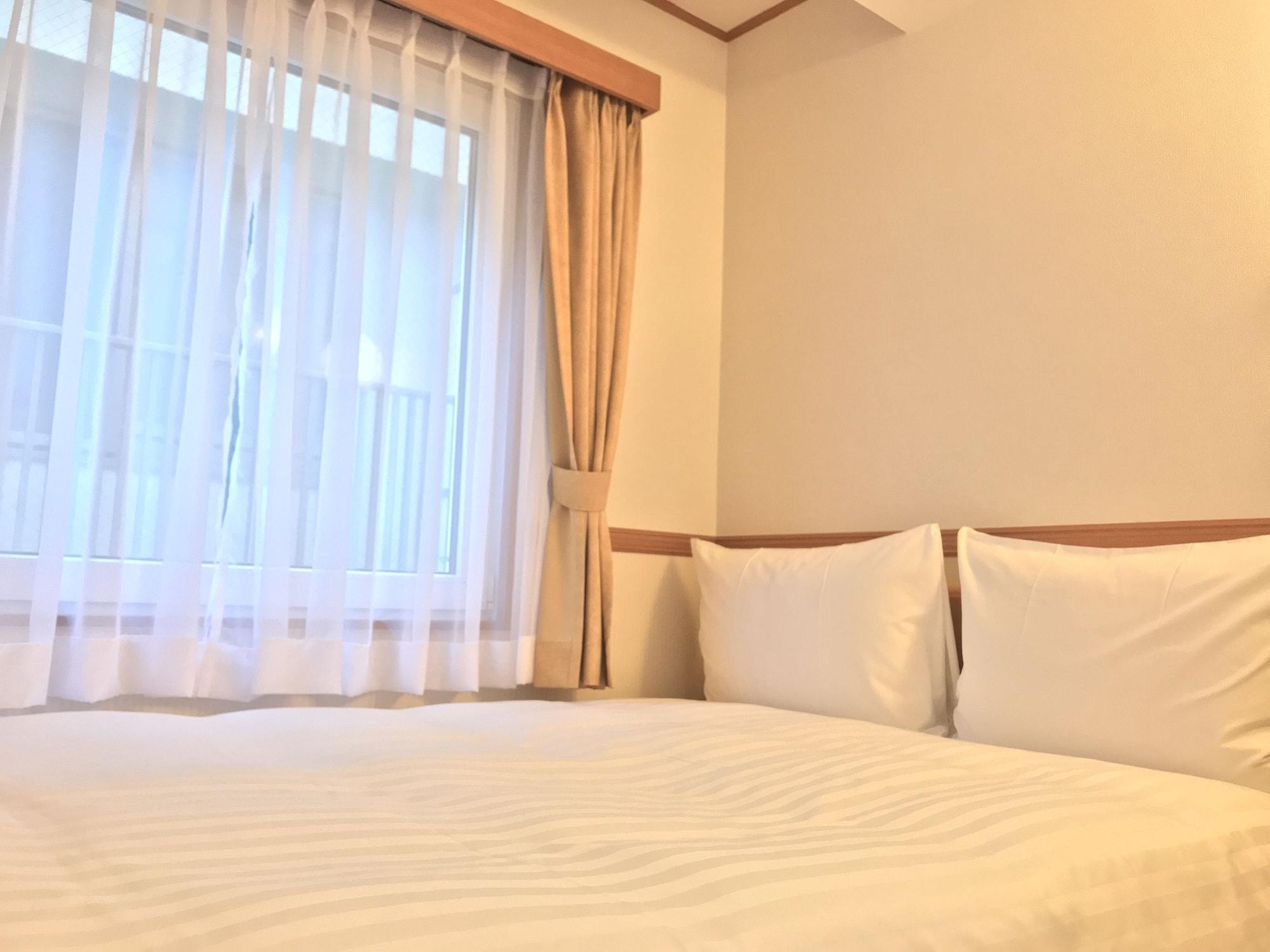 Toyoko Inn Yokohama Tsurumi Eki Higashi Guchi Exteriér fotografie