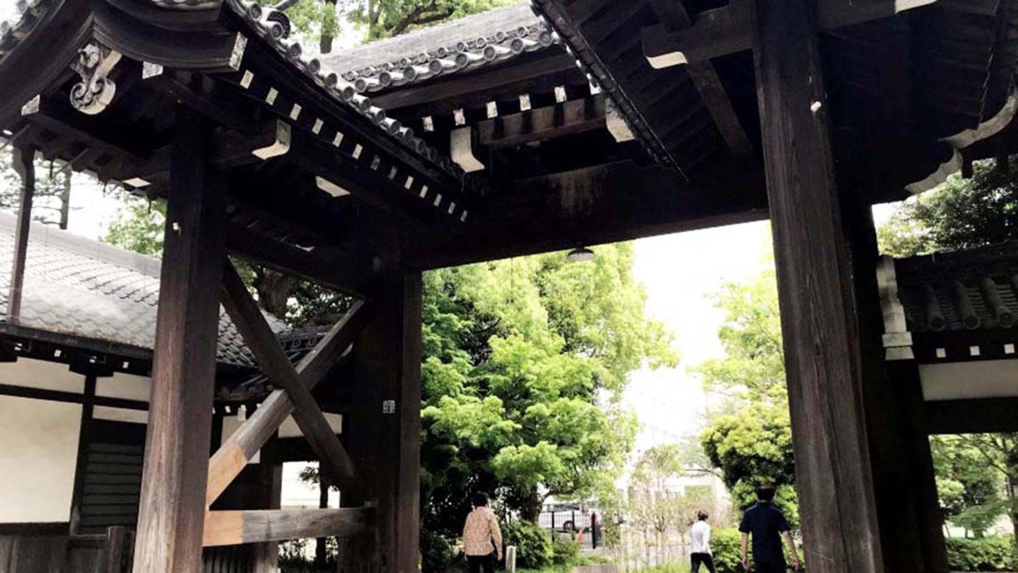 Toyoko Inn Yokohama Tsurumi Eki Higashi Guchi Exteriér fotografie